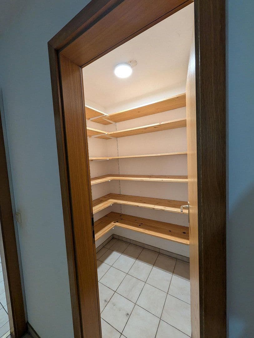 Pronájem bytu 5+1 103 m², Ottobeurer Straße 17, Markt Rettenbach, Bavorsko Pronájem bytu 5+1 103 m², Ottobeurer Straße 17, Markt Rettenbach, Bavorsko