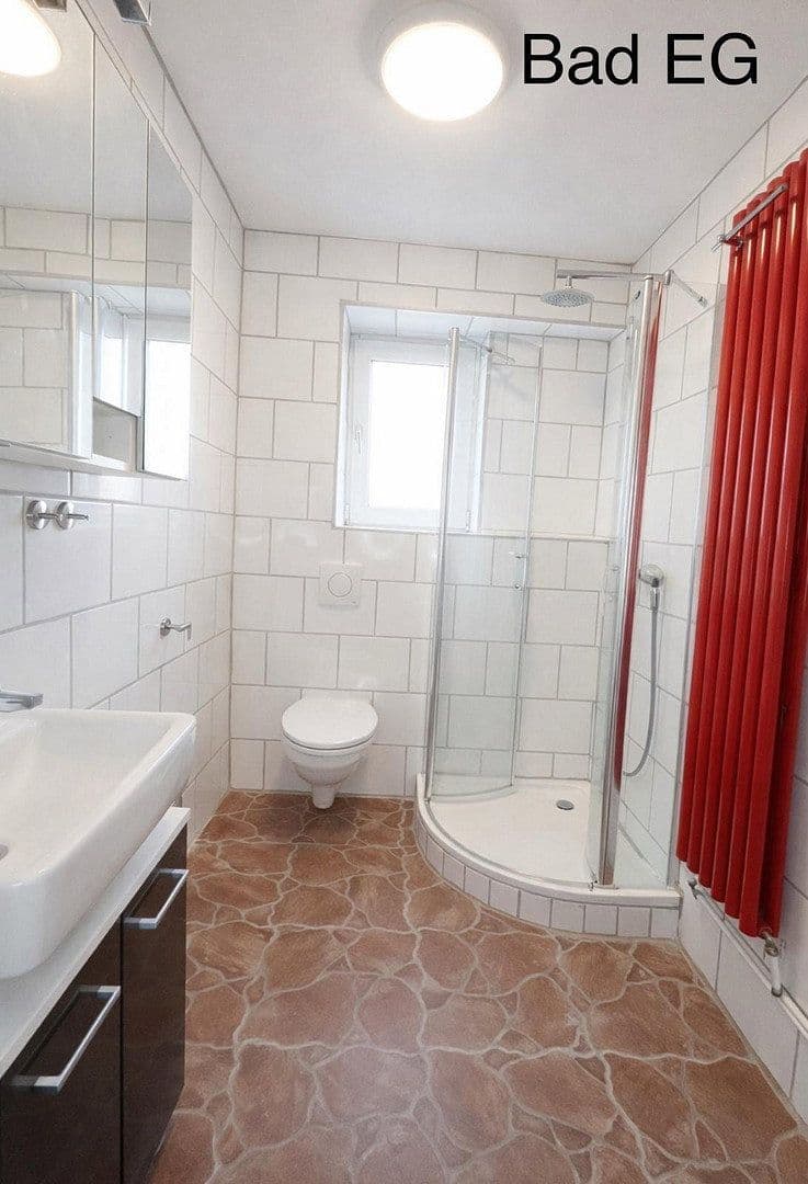 Prodej domu 140 m², pozemek 690 m², Ingelheim am Rhein, Porýní-Falc Prodej domu 140 m², pozemek 690 m², Ingelheim am Rhein, Porýní-Falc