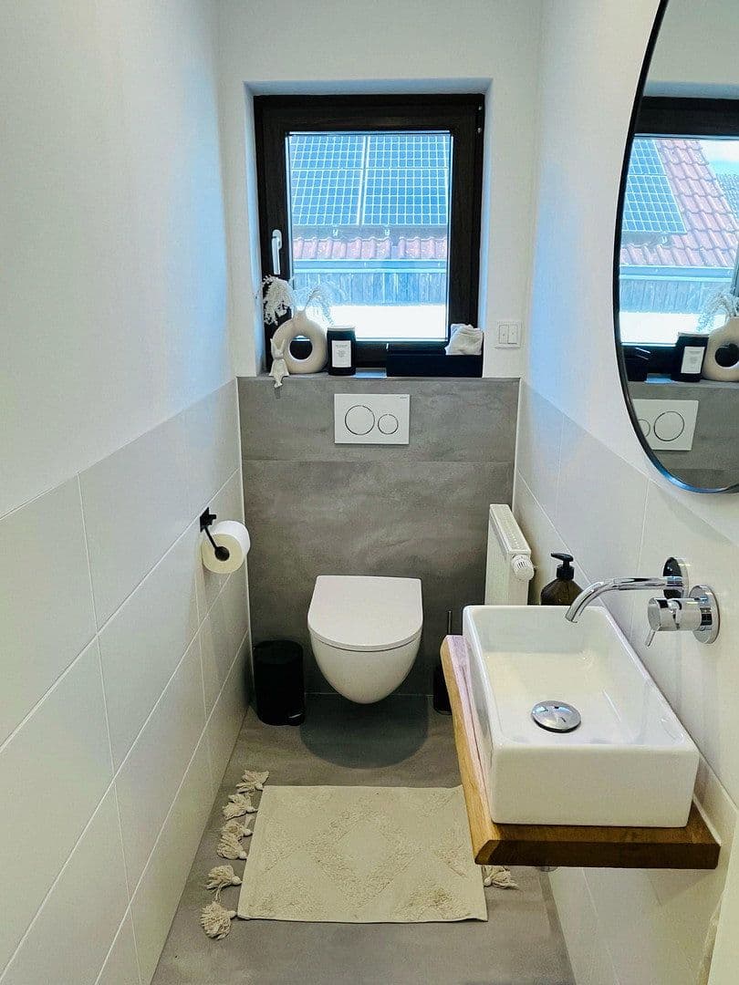 Prodej domu 190 m², pozemek 850 m², Hirschaid, Bavorsko Prodej domu 190 m², pozemek 850 m², Hirschaid, Bavorsko