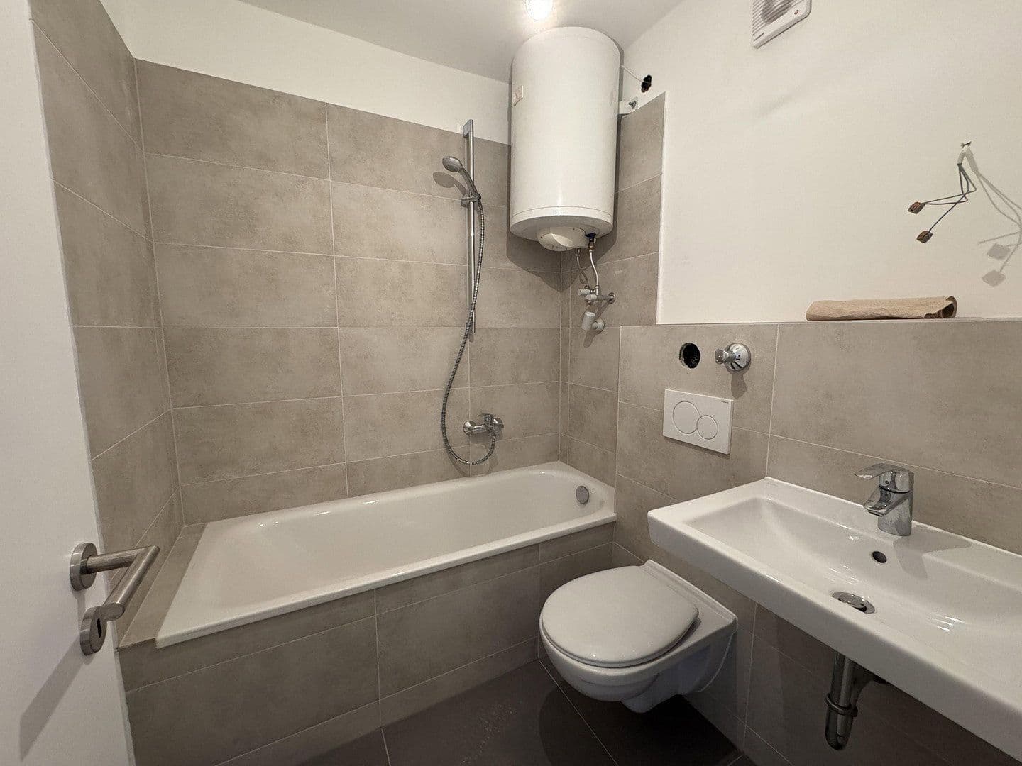 Pronájem bytu 1+1 33 m², Zeil 39, Frankfurt am Main, Hessen Pronájem bytu 1+1 33 m², Zeil 39, Frankfurt am Main, Hessen