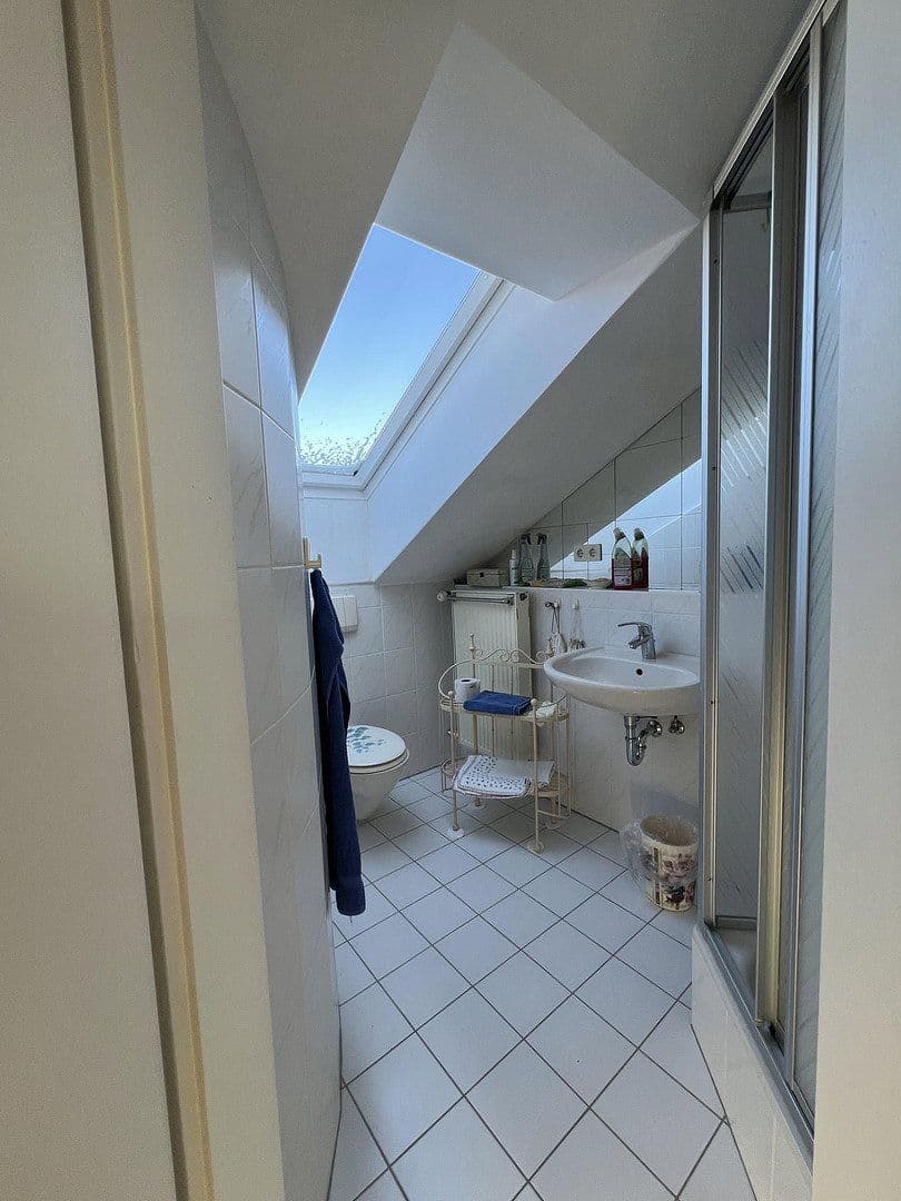 Prodej domu 264 m², pozemek 796 m², Schorndorf, Bádensko-Württembersko Prodej domu 264 m², pozemek 796 m², Schorndorf, Bádensko-Württembersko