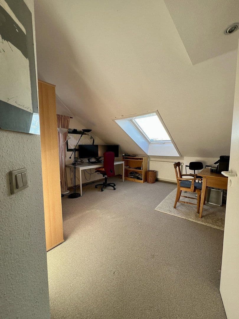 Prodej domu 264 m², pozemek 796 m², Schorndorf, Bádensko-Württembersko Prodej domu 264 m², pozemek 796 m², Schorndorf, Bádensko-Württembersko