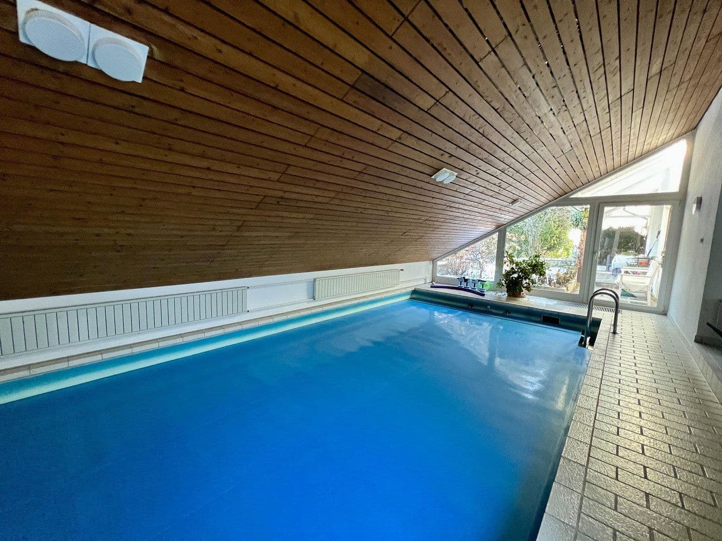 Prodej domu 264 m², pozemek 796 m², Schorndorf, Bádensko-Württembersko Prodej domu 264 m², pozemek 796 m², Schorndorf, Bádensko-Württembersko