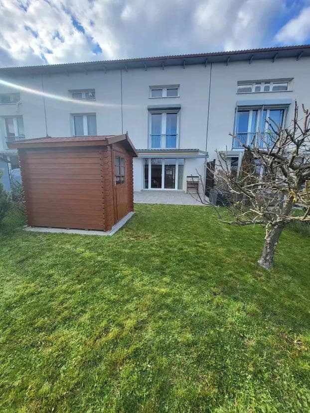 Prodej domu 110 m², pozemek 178 m², Schelmenäckerweg 16, Stuttgart, Bádensko-Württembersko Prodej domu 110 m², pozemek 178 m², Schelmenäckerweg 16, Stuttgart, Bádensko-Württembersko