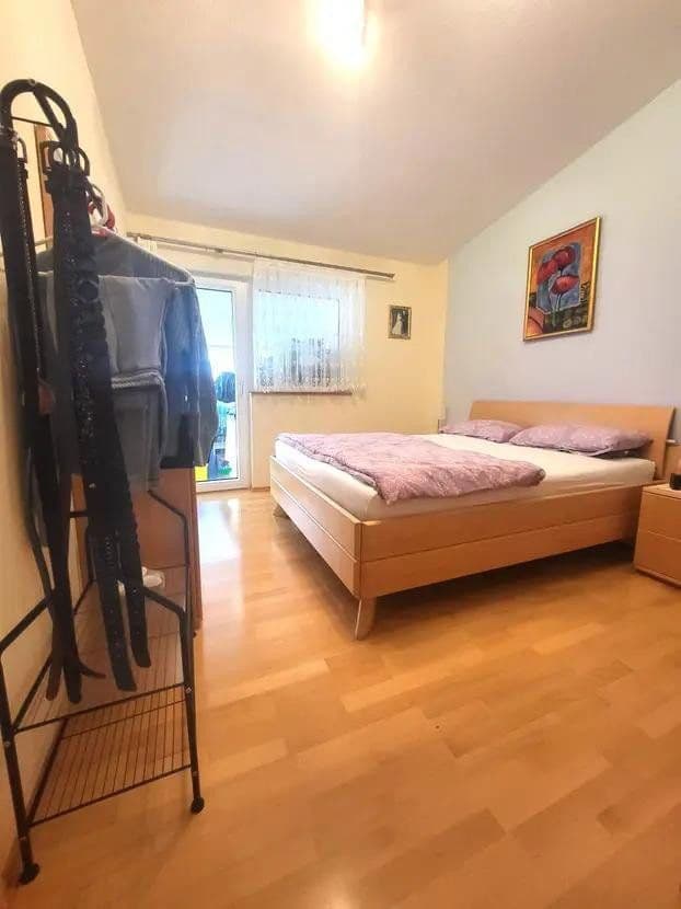 Prodej domu 110 m², pozemek 178 m², Schelmenäckerweg 16, Stuttgart, Bádensko-Württembersko Prodej domu 110 m², pozemek 178 m², Schelmenäckerweg 16, Stuttgart, Bádensko-Württembersko