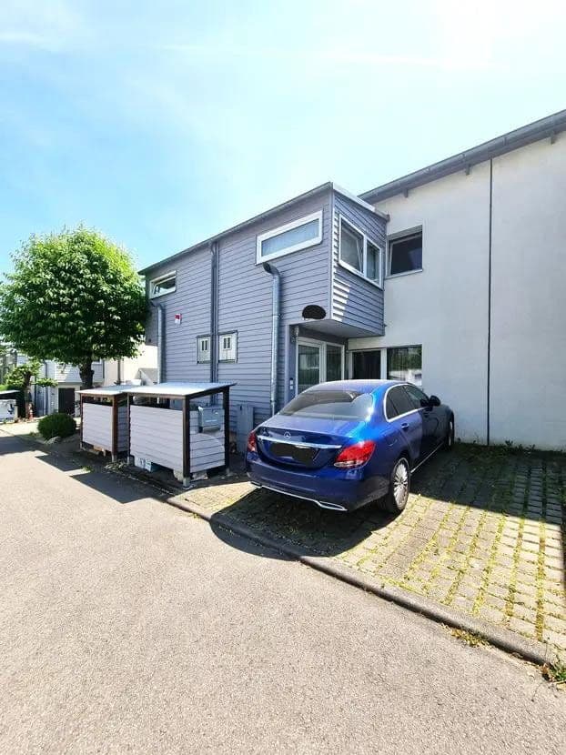 Prodej domu 110 m², pozemek 178 m², Schelmenäckerweg 16, Stuttgart, Bádensko-Württembersko Prodej domu 110 m², pozemek 178 m², Schelmenäckerweg 16, Stuttgart, Bádensko-Württembersko