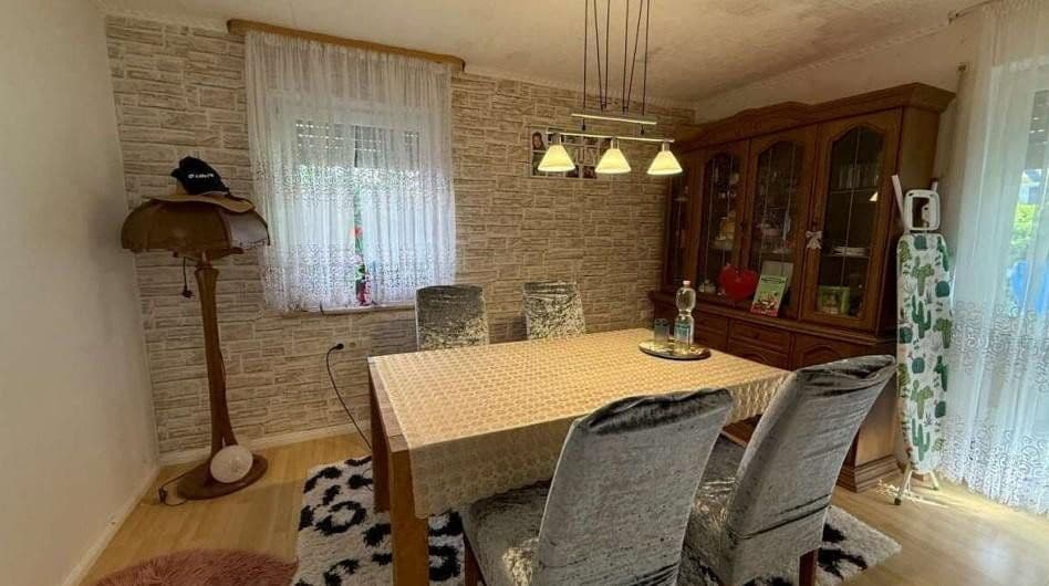 Pronájem bytu 2+1 55 m², Haller Str 77, Rosengarten, Bádensko-Württembersko Pronájem bytu 2+1 55 m², Haller Str 77, Rosengarten, Bádensko-Württembersko