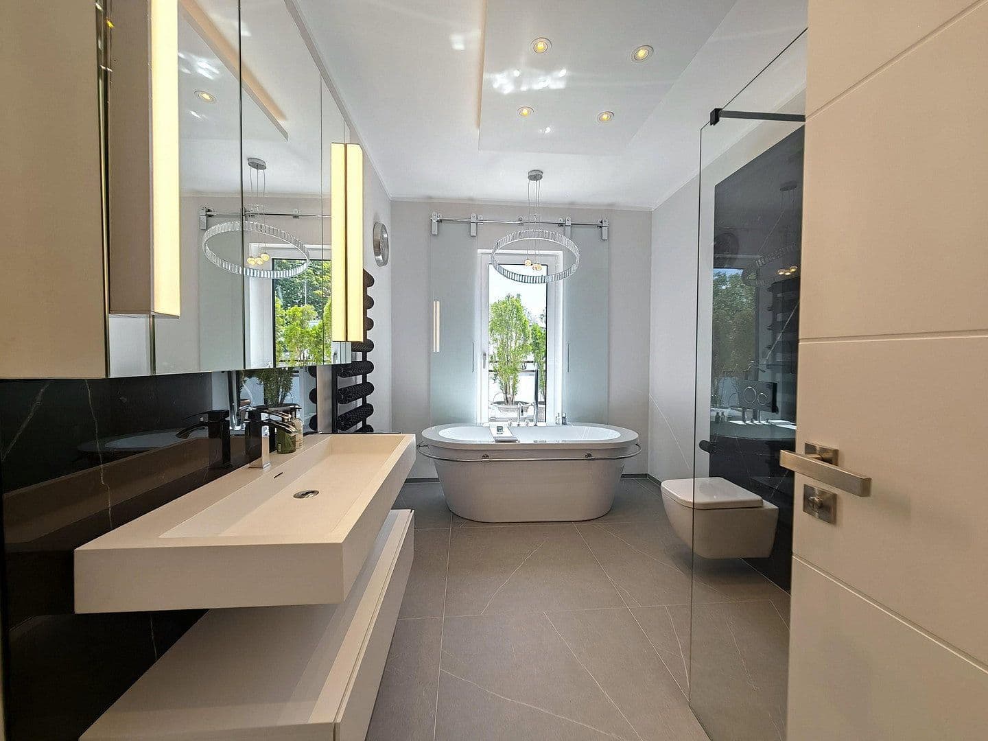 Prodej bytu 4+1 162 m², München, Bavorsko Prodej bytu 4+1 162 m², München, Bavorsko