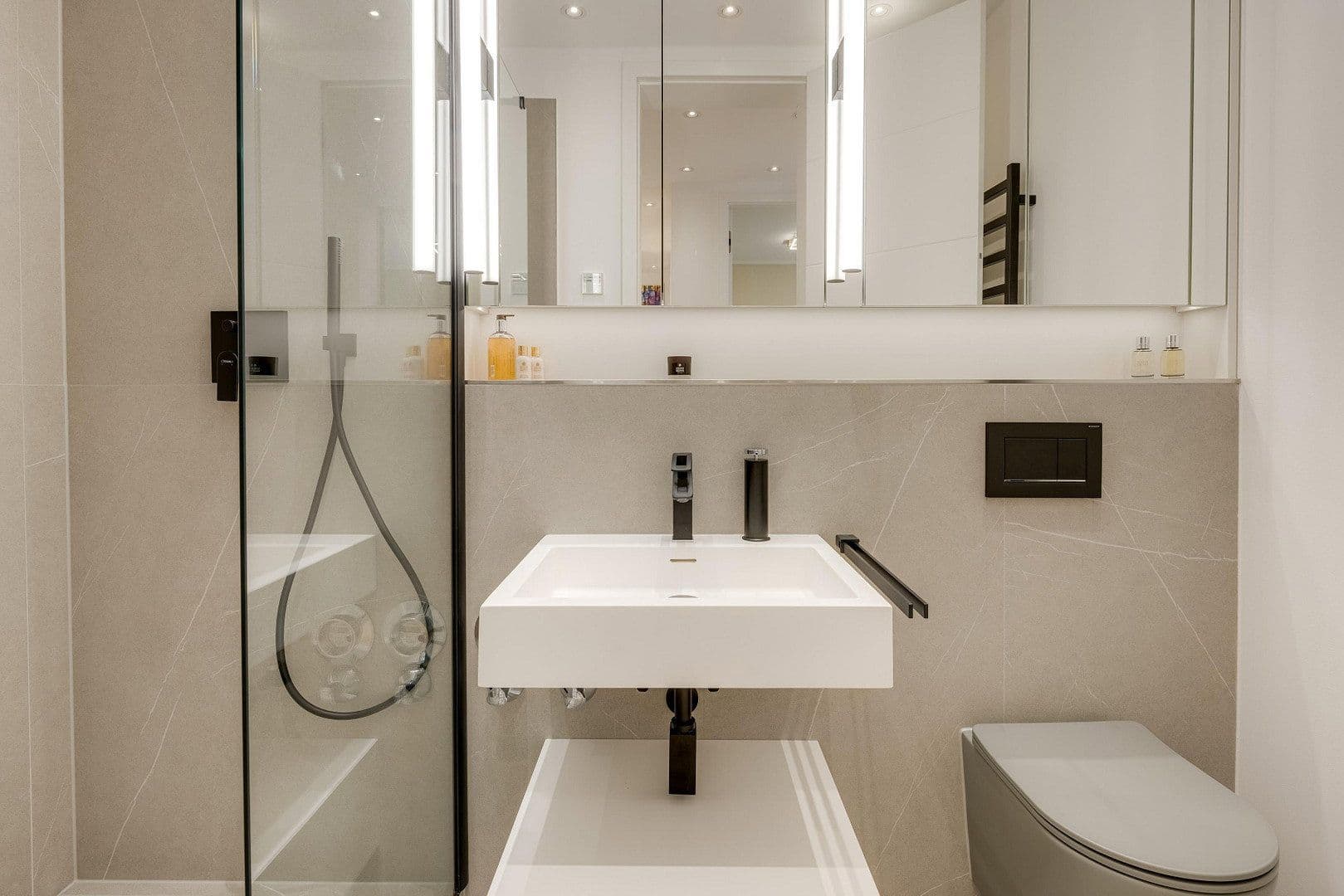 Prodej bytu 4+1 162 m², München, Bavorsko Prodej bytu 4+1 162 m², München, Bavorsko