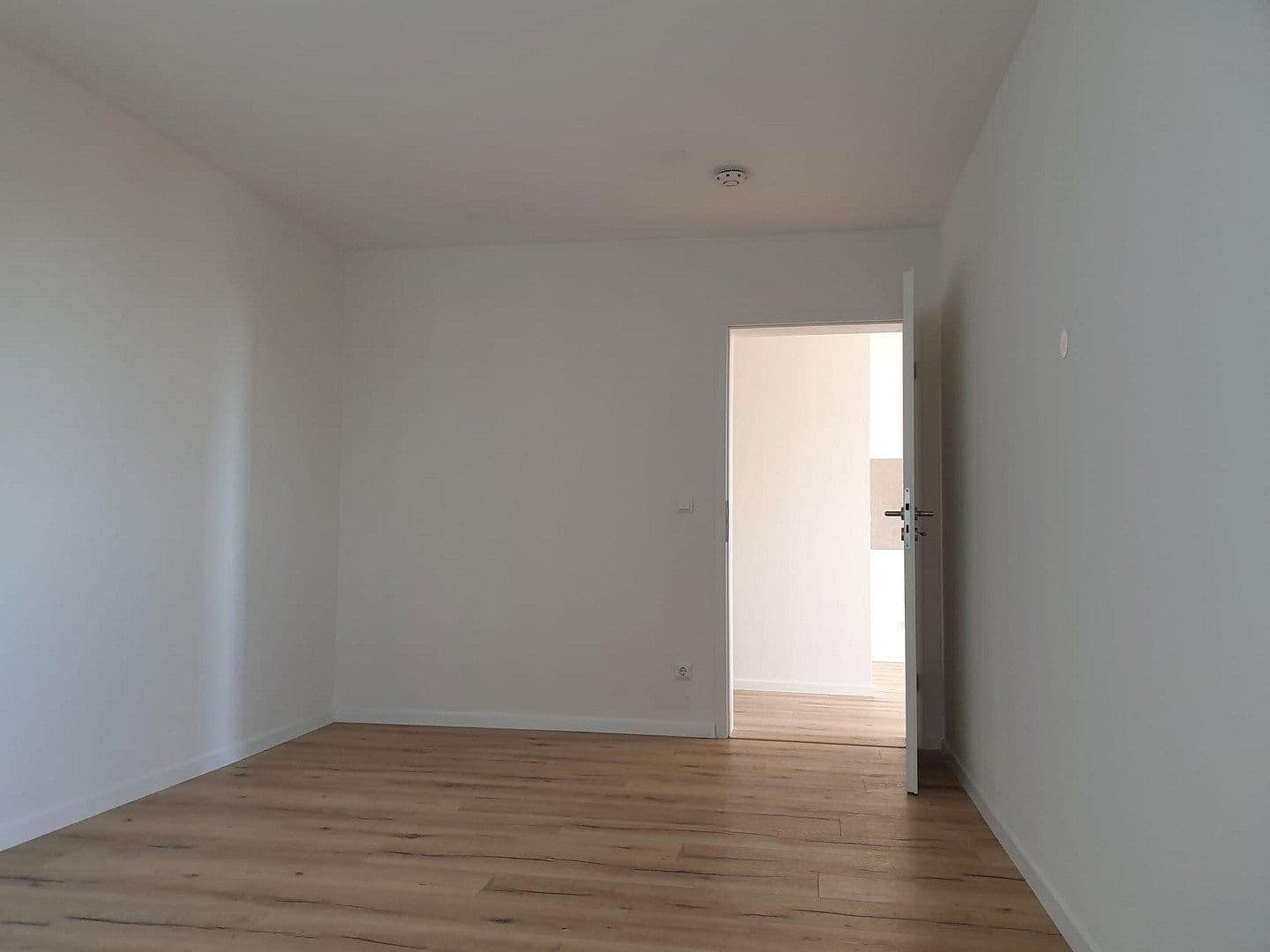 Pronájem bytu 2+1 57 m², Kasernenstraße 79, Radolfzell am Bodensee, Bádensko-Württembersko Pronájem bytu 2+1 57 m², Kasernenstraße 79, Radolfzell am Bodensee, Bádensko-Württembersko