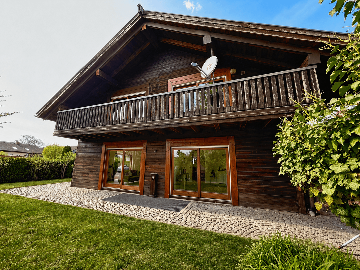 Prodej bytu 4+1 115 m², Essenbach, Bavorsko Prodej bytu 4+1 115 m², Essenbach, Bavorsko