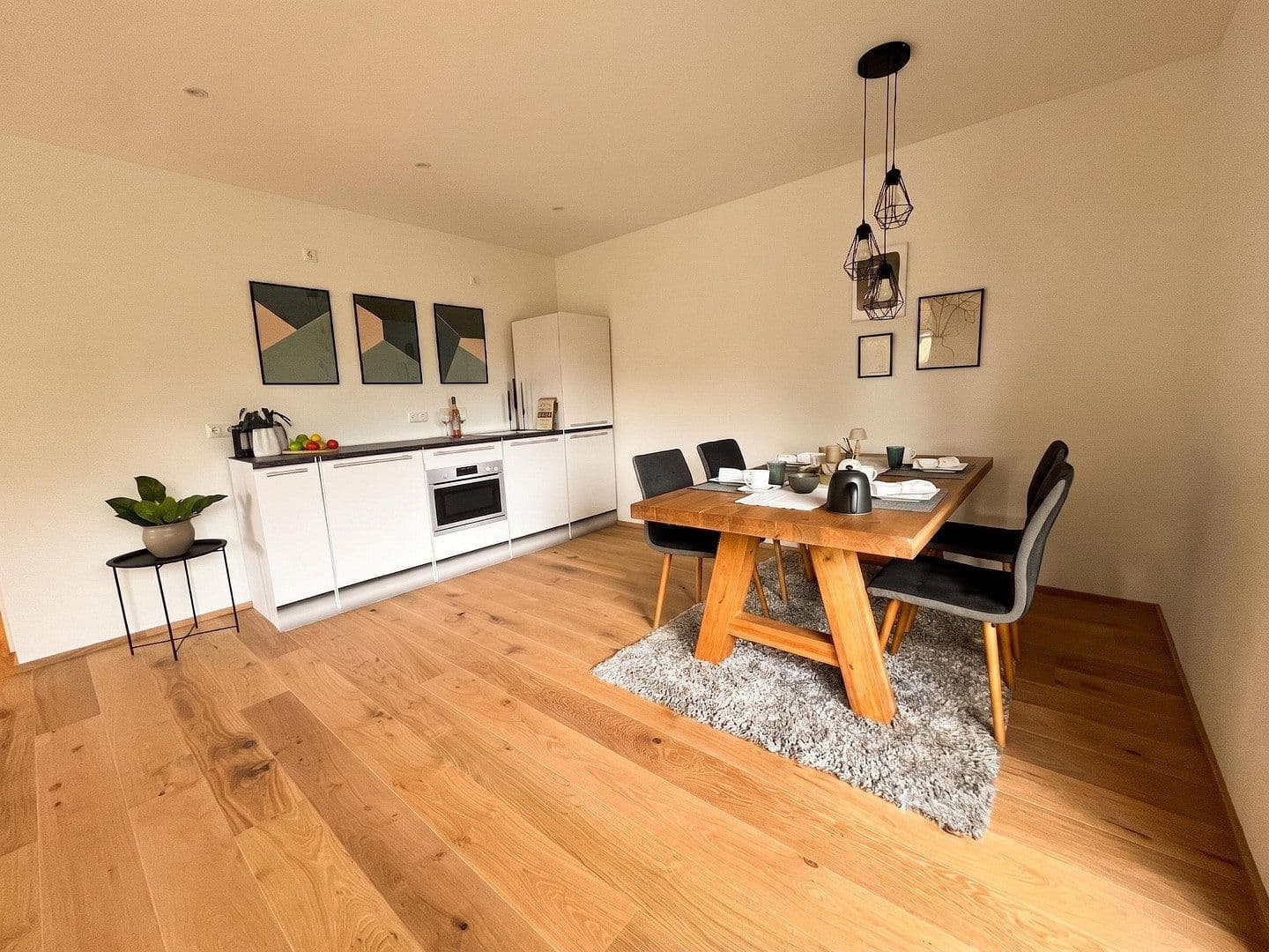 Prodej bytu 4+1 115 m², Essenbach, Bavorsko Prodej bytu 4+1 115 m², Essenbach, Bavorsko