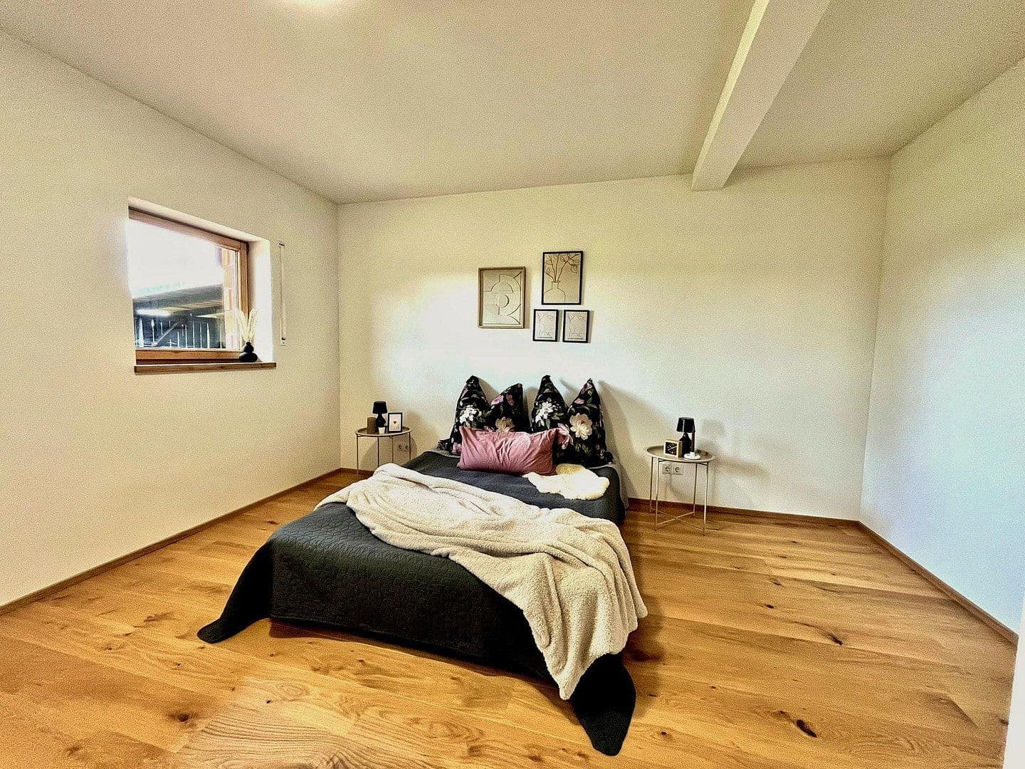 Prodej bytu 4+1 115 m², Essenbach, Bavorsko Prodej bytu 4+1 115 m², Essenbach, Bavorsko