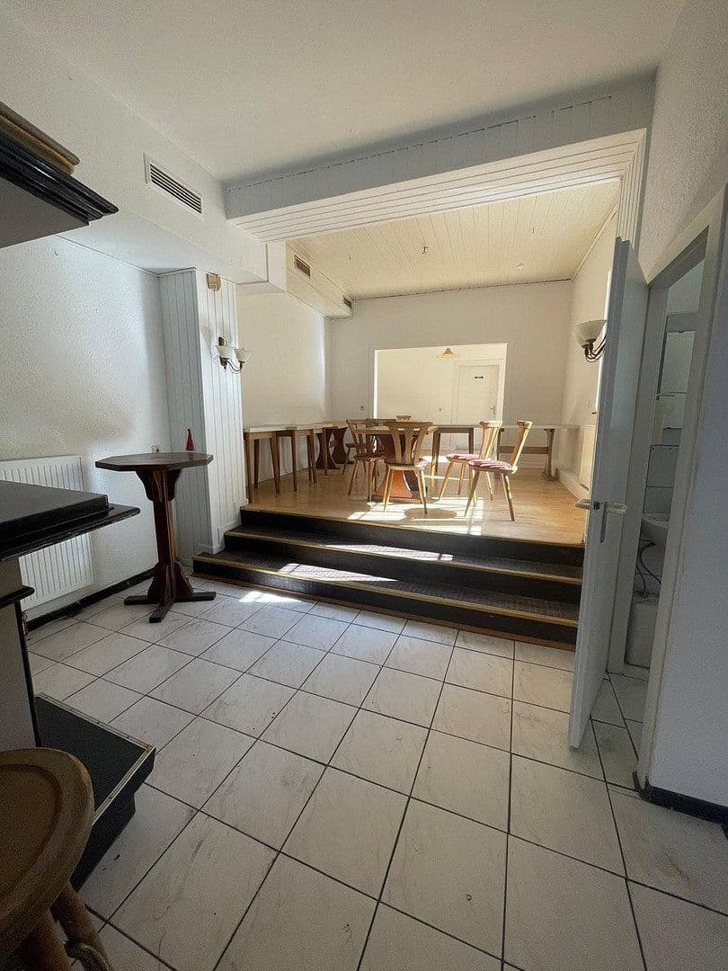 Pronájem nebytového prostoru 100 m², Augustastraße, Duisburg, Severní Porýní-Vestfálsko Pronájem nebytového prostoru 100 m², Augustastraße, Duisburg, Severní Porýní-Vestfálsko