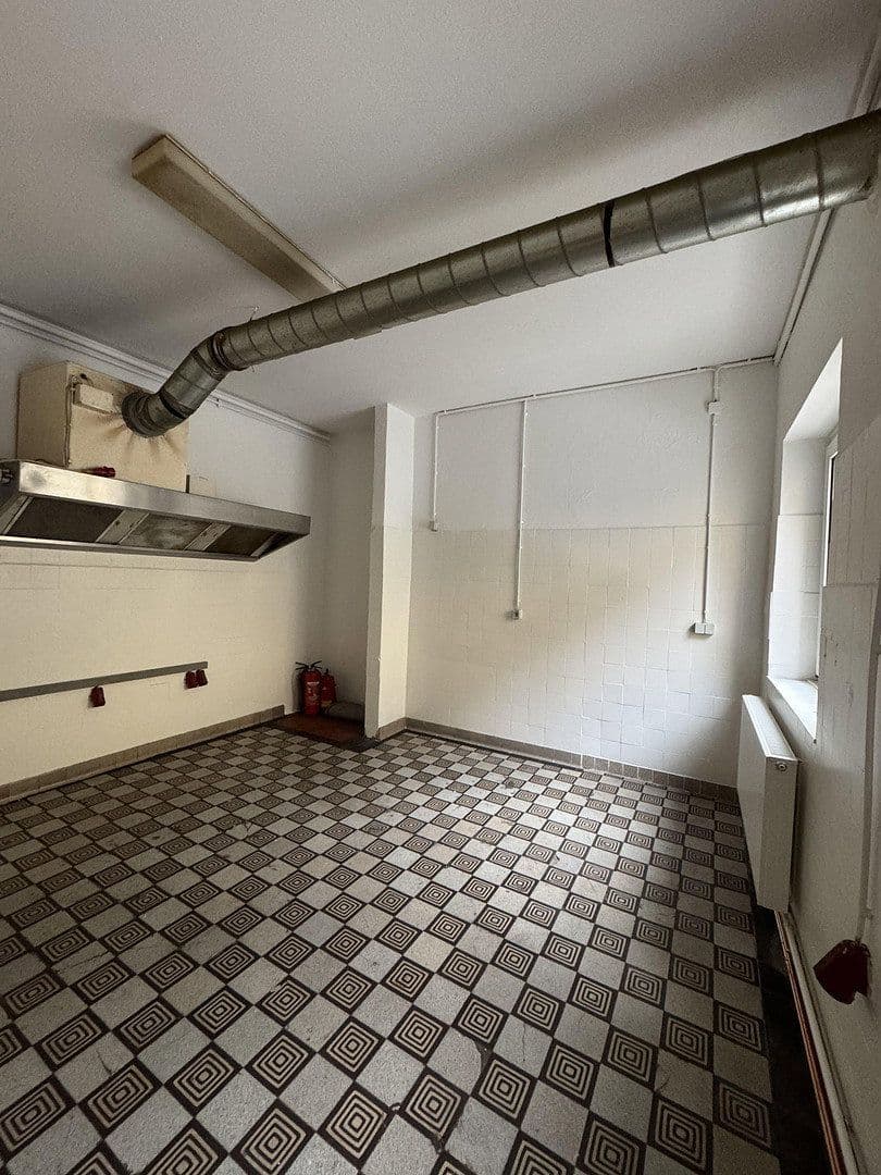 Pronájem nebytového prostoru 100 m², Augustastraße, Duisburg, Severní Porýní-Vestfálsko Pronájem nebytového prostoru 100 m², Augustastraße, Duisburg, Severní Porýní-Vestfálsko