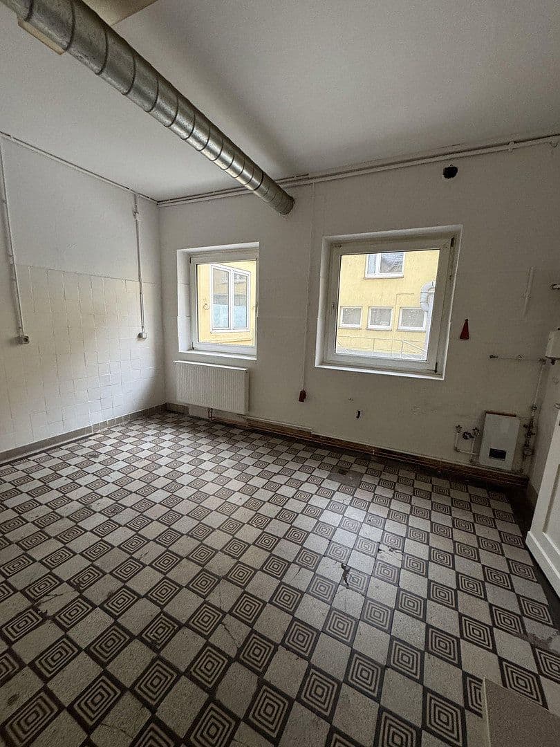 Pronájem nebytového prostoru 100 m², Augustastraße, Duisburg, Severní Porýní-Vestfálsko Pronájem nebytového prostoru 100 m², Augustastraße, Duisburg, Severní Porýní-Vestfálsko