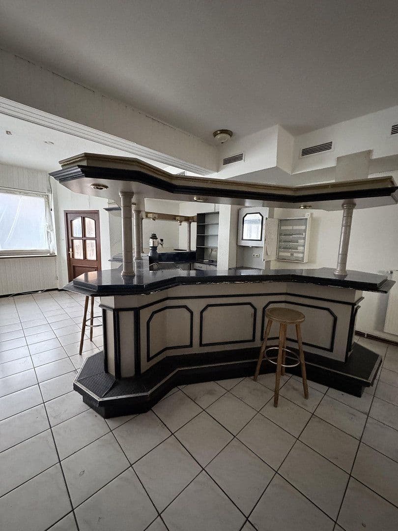 Pronájem nebytového prostoru 100 m², Augustastraße, Duisburg, Severní Porýní-Vestfálsko Pronájem nebytového prostoru 100 m², Augustastraße, Duisburg, Severní Porýní-Vestfálsko