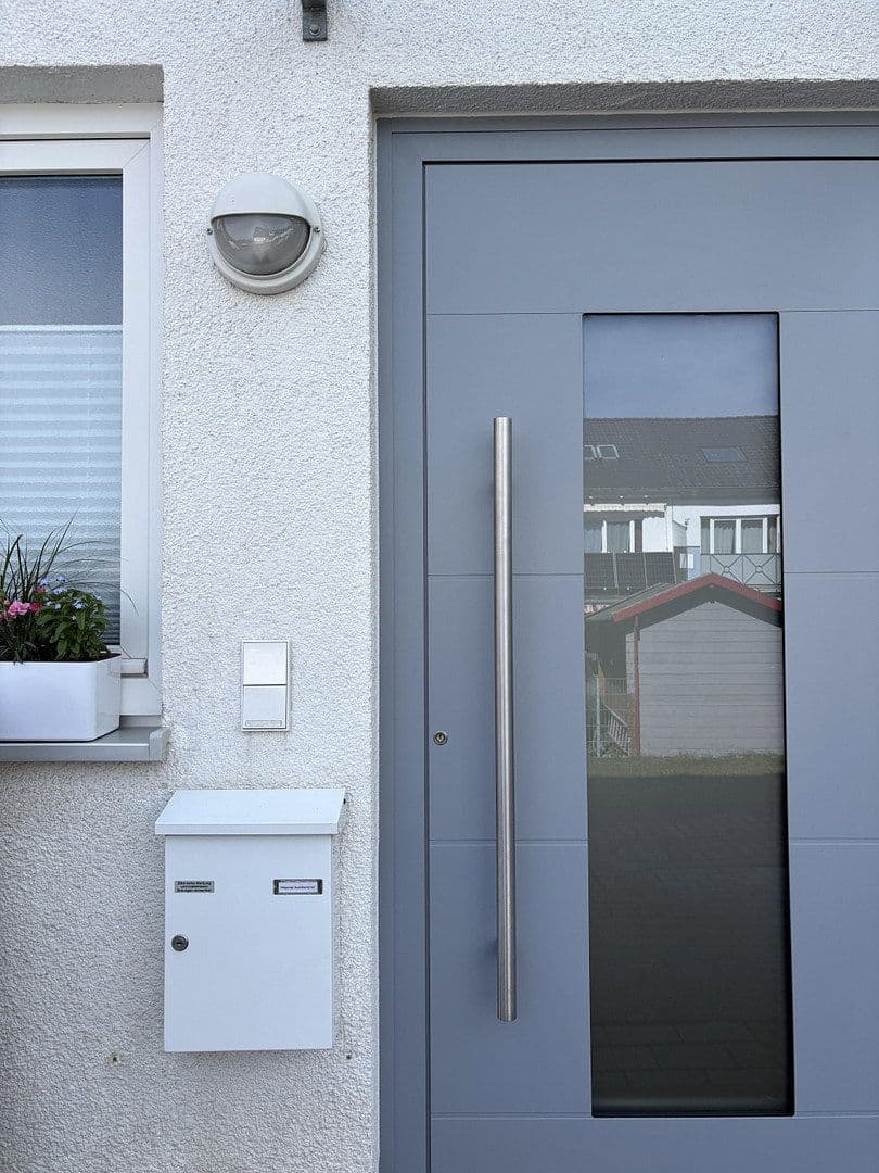 Prodej domu 105 m², pozemek 110 m², Kempten (Allgäu), Bavorsko Prodej domu 105 m², pozemek 110 m², Kempten (Allgäu), Bavorsko