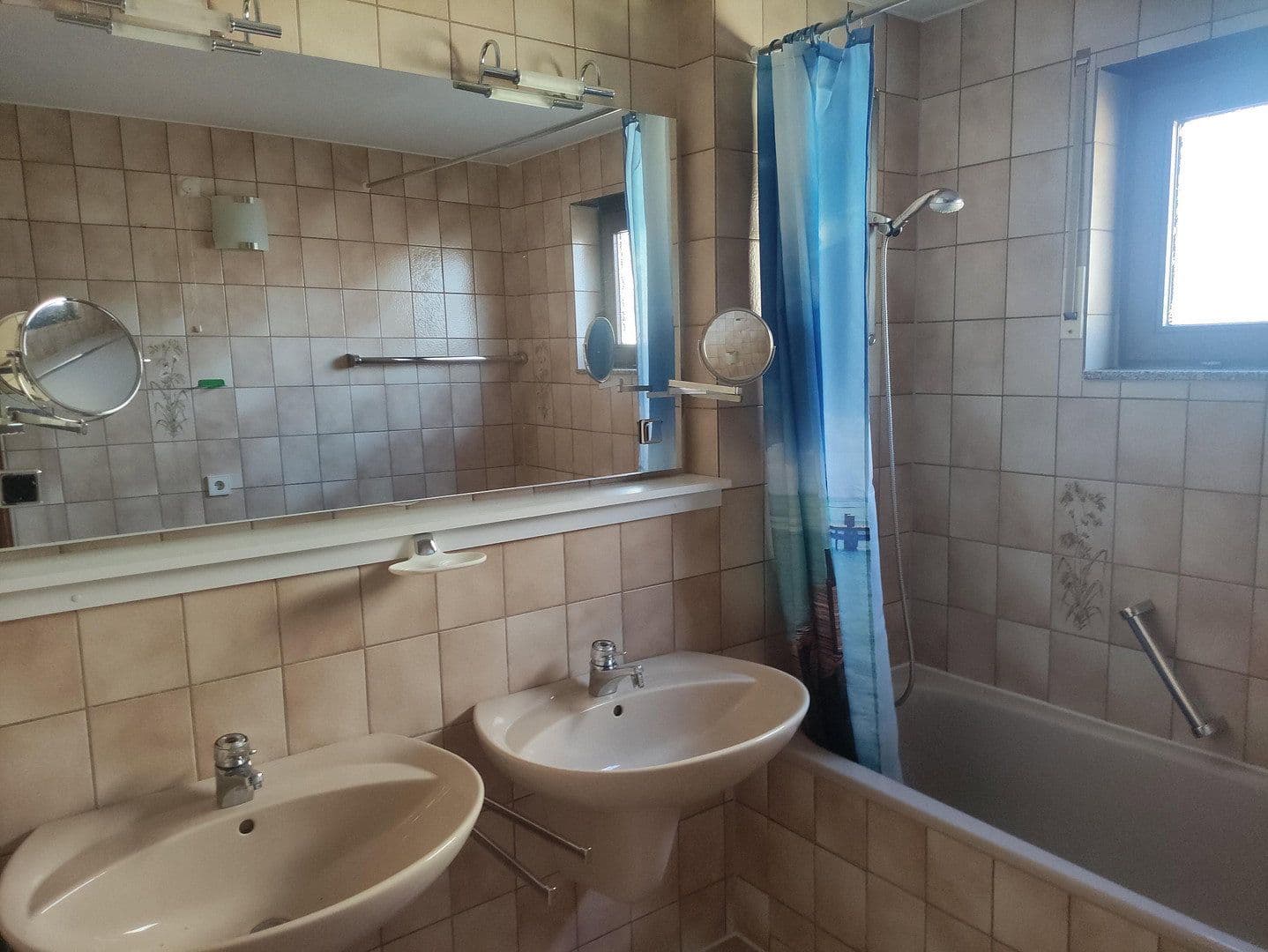 Prodej bytu 3+kk 92 m², Stettiner Str. 25, Korntal-Münchingen, Bádensko-Württembersko Prodej bytu 3+kk 92 m², Stettiner Str. 25, Korntal-Münchingen, Bádensko-Württembersko