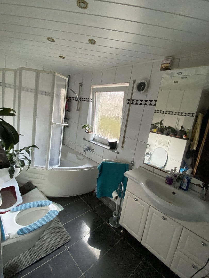 Prodej bytu 3+1 72 m², Emil-Kollmar-Straße 5, Pforzheim, Bádensko-Württembersko Prodej bytu 3+1 72 m², Emil-Kollmar-Straße 5, Pforzheim, Bádensko-Württembersko