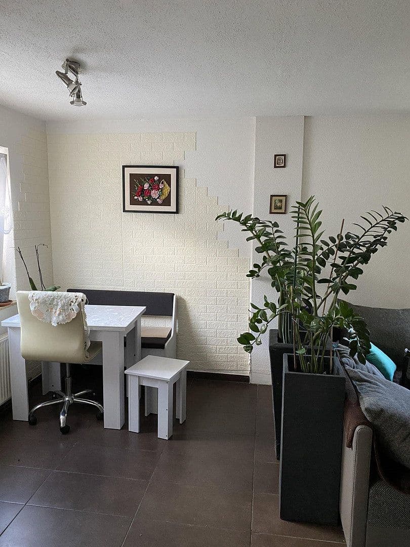 Prodej bytu 3+1 72 m², Emil-Kollmar-Straße 5, Pforzheim, Bádensko-Württembersko Prodej bytu 3+1 72 m², Emil-Kollmar-Straße 5, Pforzheim, Bádensko-Württembersko