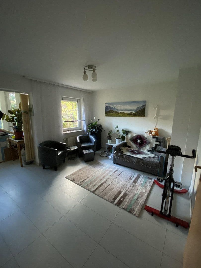 Prodej bytu 3+1 72 m², Emil-Kollmar-Straße 5, Pforzheim, Bádensko-Württembersko Prodej bytu 3+1 72 m², Emil-Kollmar-Straße 5, Pforzheim, Bádensko-Württembersko