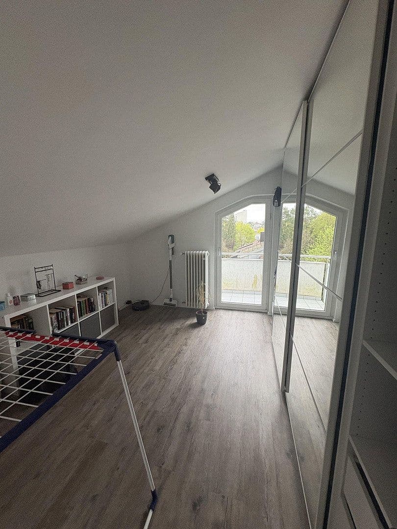 Pronájem bytu 3+1 62 m², Hoffmannweg 12, Stuttgart, Bádensko-Württembersko Pronájem bytu 3+1 62 m², Hoffmannweg 12, Stuttgart, Bádensko-Württembersko