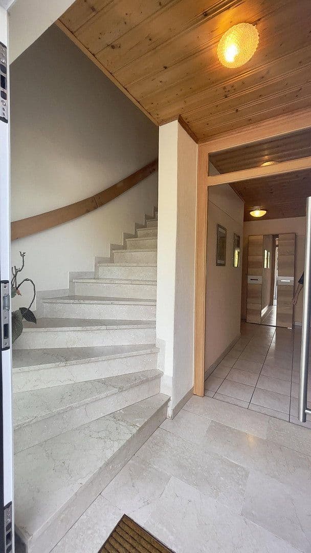 Prodej domu 173 m², pozemek 1.189 m², Dingolfing, Bavorsko Prodej domu 173 m², pozemek 1.189 m², Dingolfing, Bavorsko