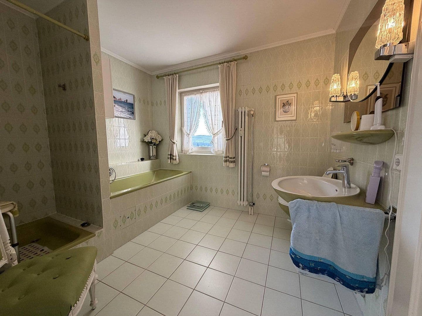 Prodej bytu 2+1 96 m², Danzigerstraße 24, Lörrach, Bádensko-Württembersko Prodej bytu 2+1 96 m², Danzigerstraße 24, Lörrach, Bádensko-Württembersko
