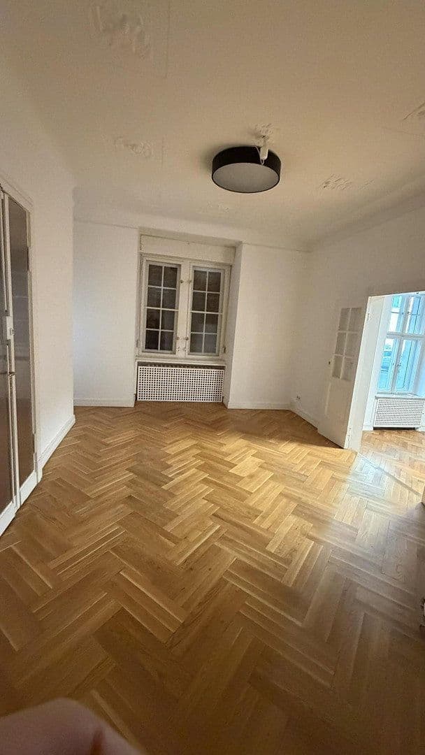 Prodej bytu 5+1 193 m², Berlin, Berlín Prodej bytu 5+1 193 m², Berlin, Berlín