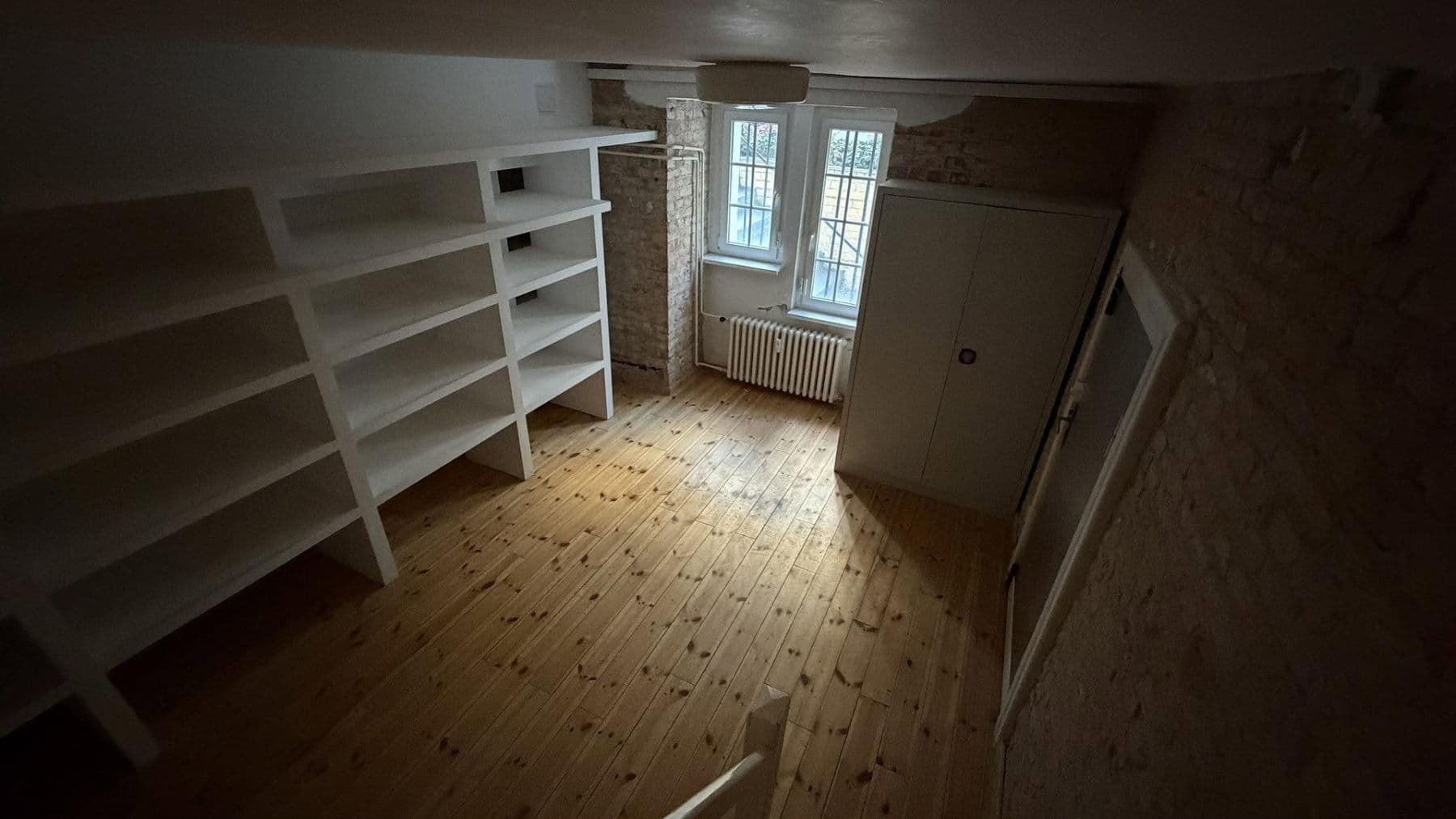 Prodej bytu 5+1 193 m², Berlin, Berlín Prodej bytu 5+1 193 m², Berlin, Berlín