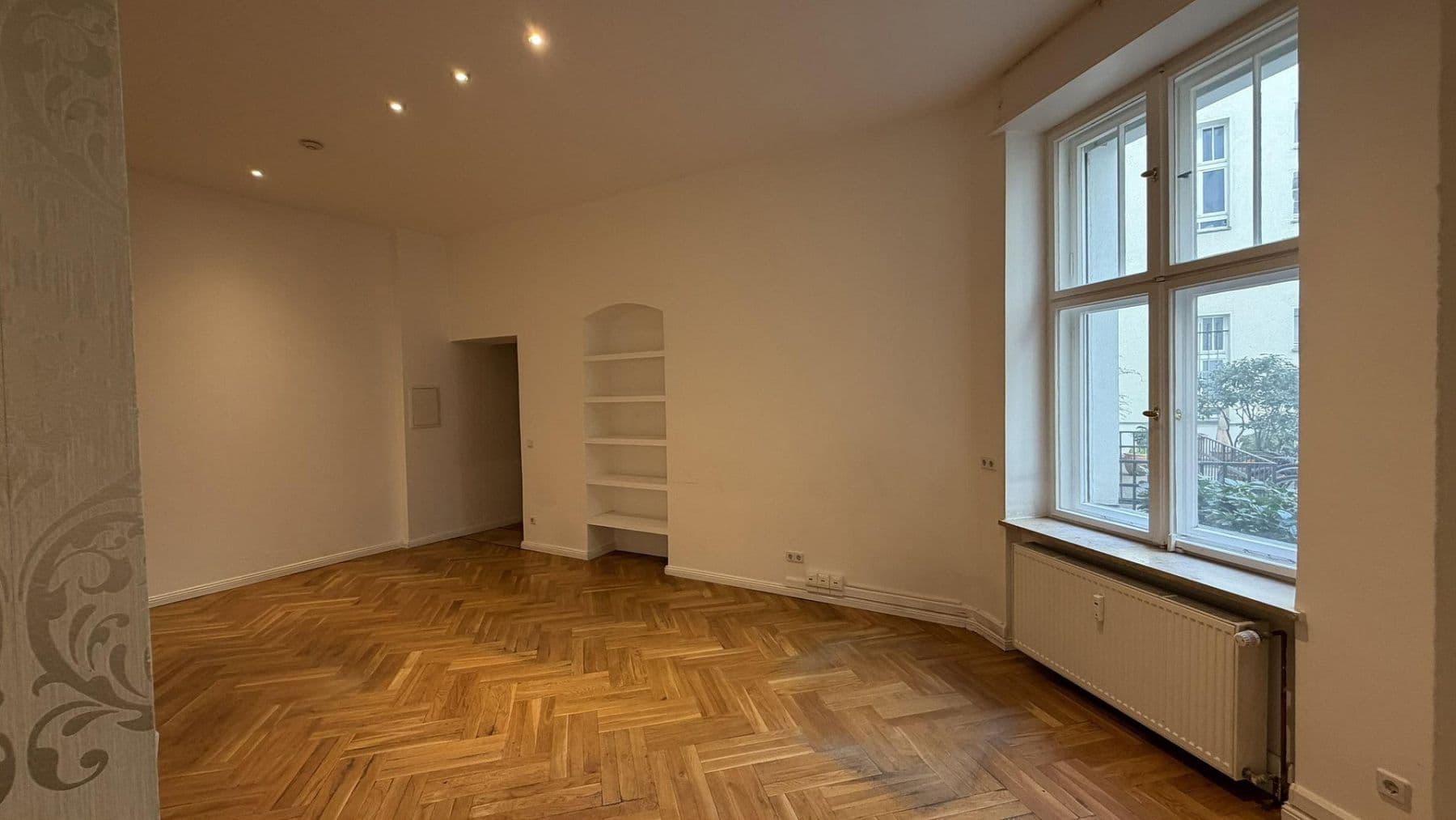 Prodej bytu 5+1 193 m², Berlin, Berlín Prodej bytu 5+1 193 m², Berlin, Berlín