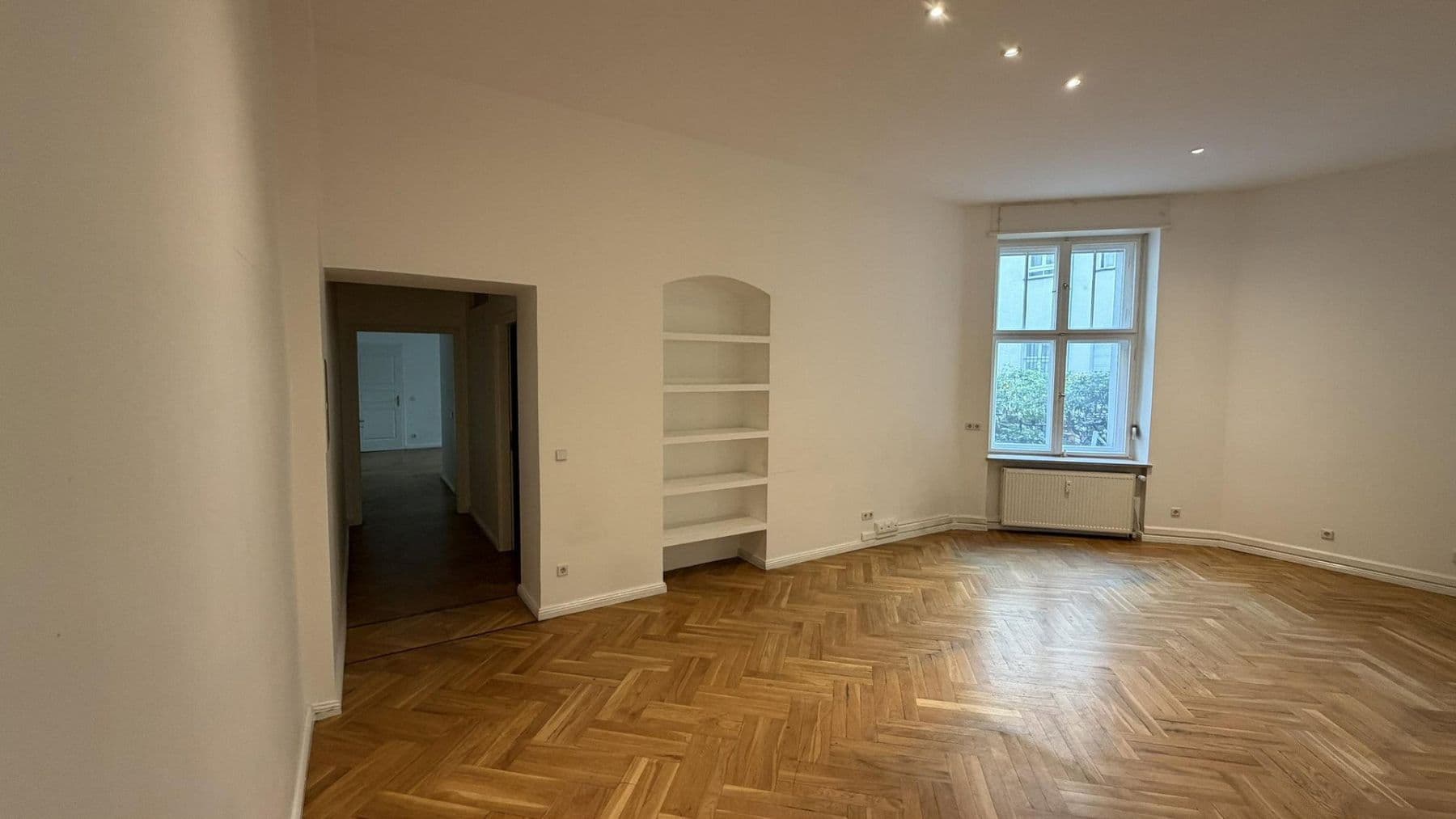 Prodej bytu 5+1 193 m², Berlin, Berlín Prodej bytu 5+1 193 m², Berlin, Berlín