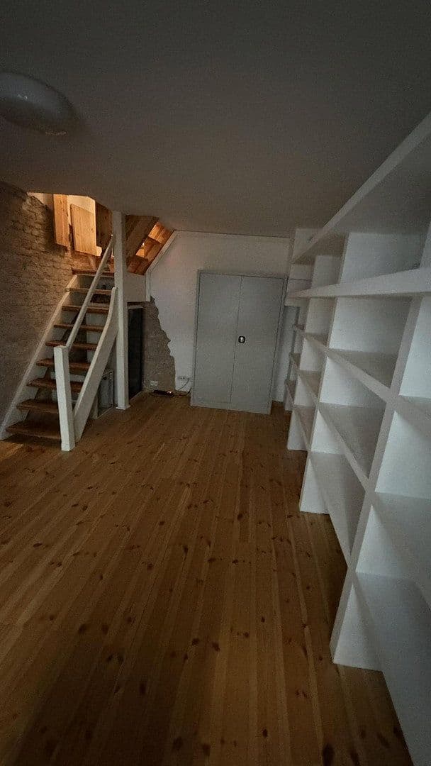 Prodej bytu 5+1 193 m², Berlin, Berlín Prodej bytu 5+1 193 m², Berlin, Berlín