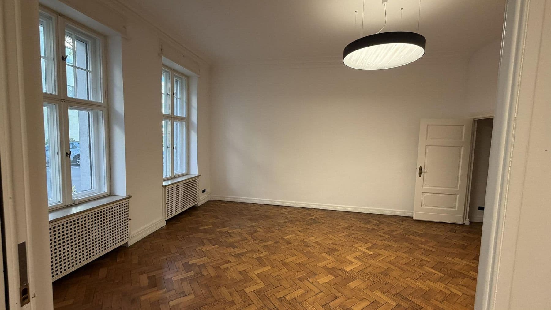 Prodej bytu 5+1 193 m², Berlin, Berlín Prodej bytu 5+1 193 m², Berlin, Berlín