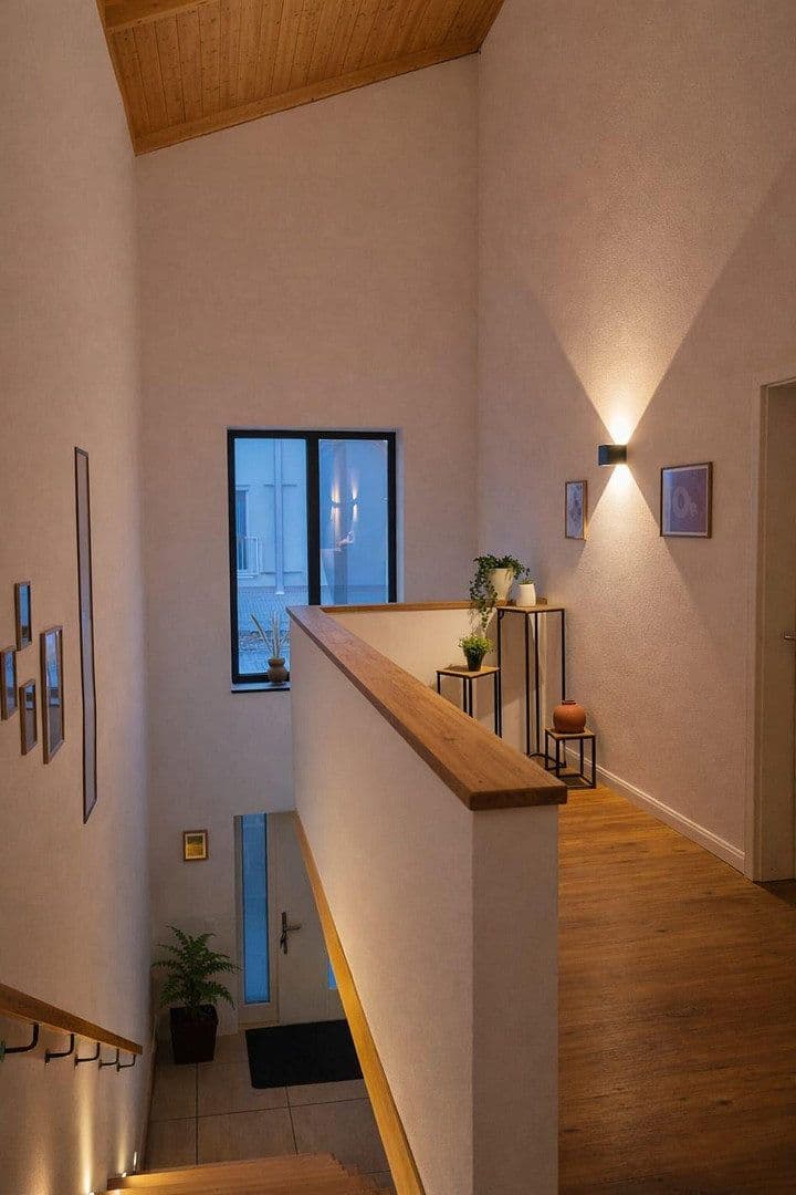 Prodej domu 254 m², pozemek 567 m², Roden, Bavorsko Prodej domu 254 m², pozemek 567 m², Roden, Bavorsko