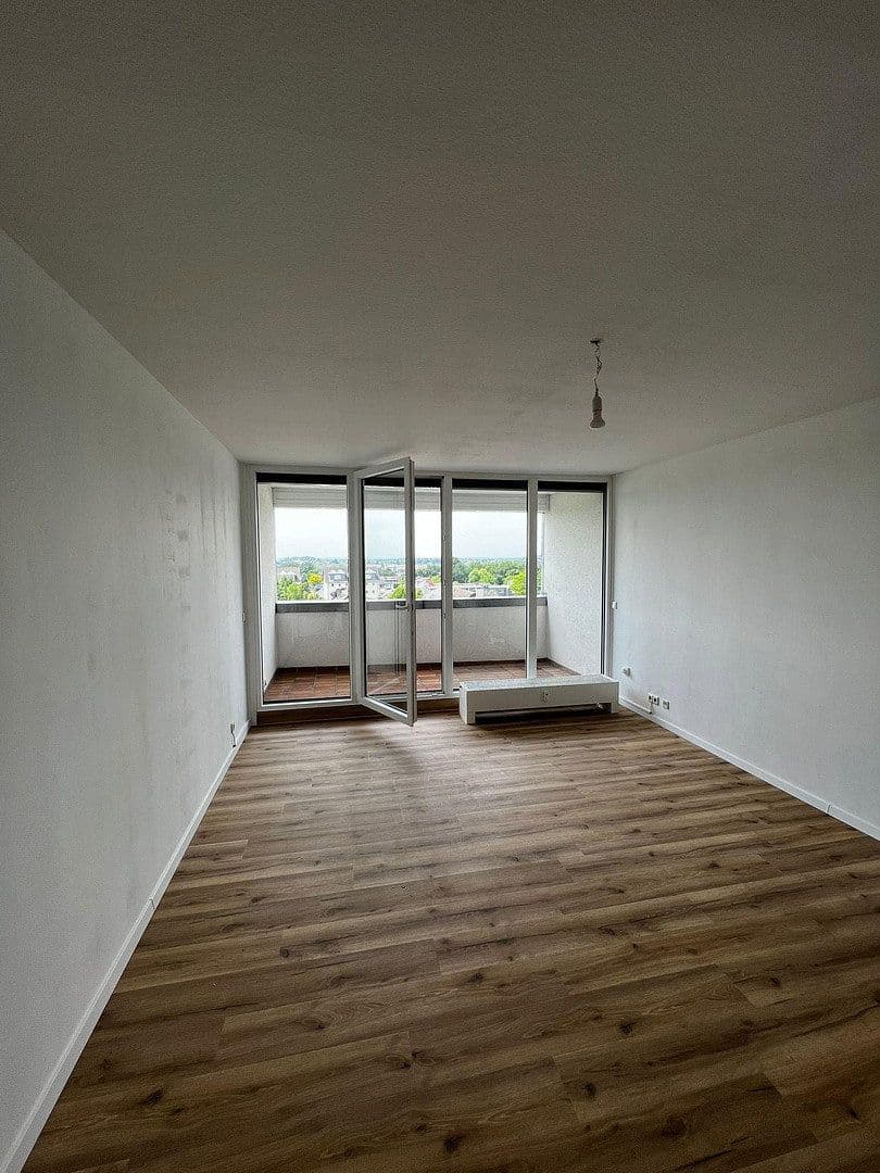 Pronájem bytu 3+1 70 m², Sperberstraße 18, Leichlingen, Severní Porýní-Vestfálsko Pronájem bytu 3+1 70 m², Sperberstraße 18, Leichlingen, Severní Porýní-Vestfálsko