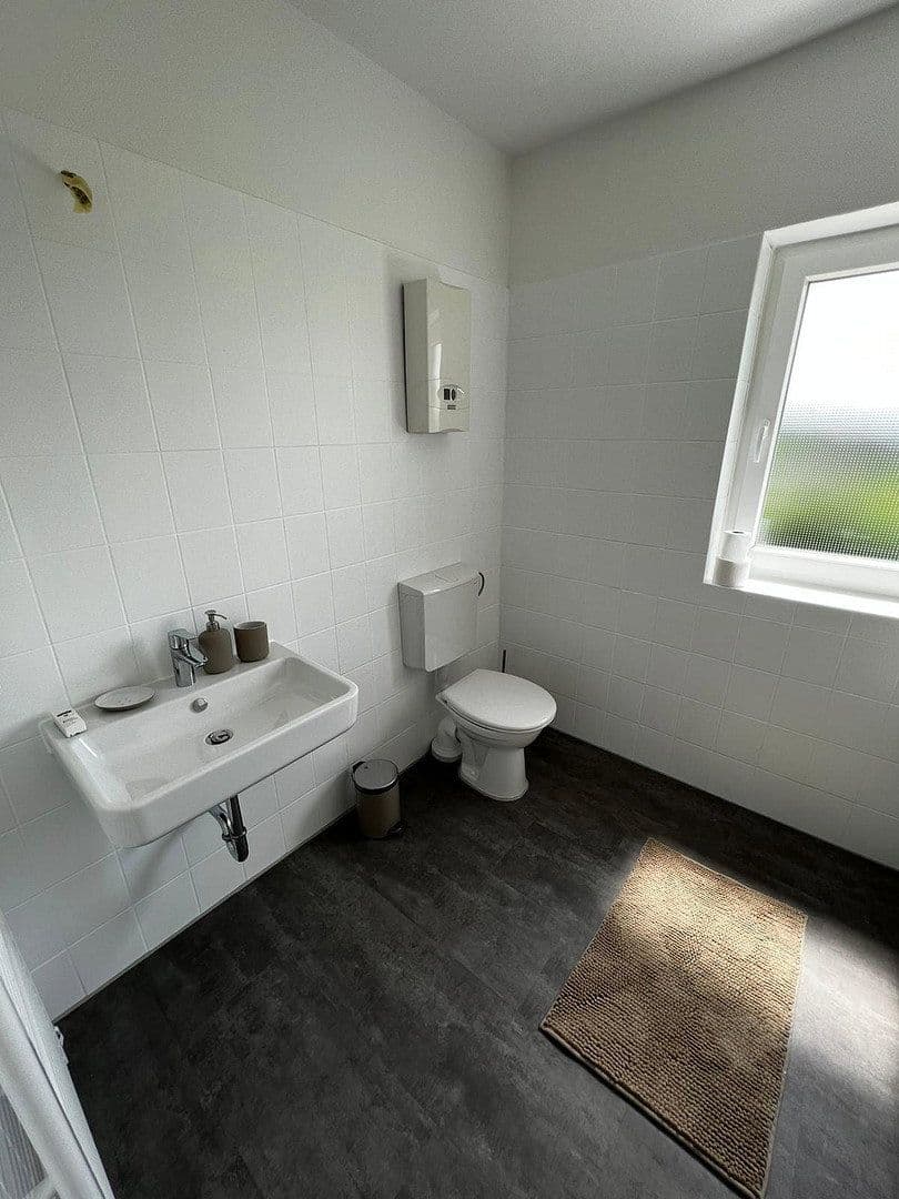 Pronájem bytu 3+1 70 m², Sperberstraße 18, Leichlingen, Severní Porýní-Vestfálsko Pronájem bytu 3+1 70 m², Sperberstraße 18, Leichlingen, Severní Porýní-Vestfálsko