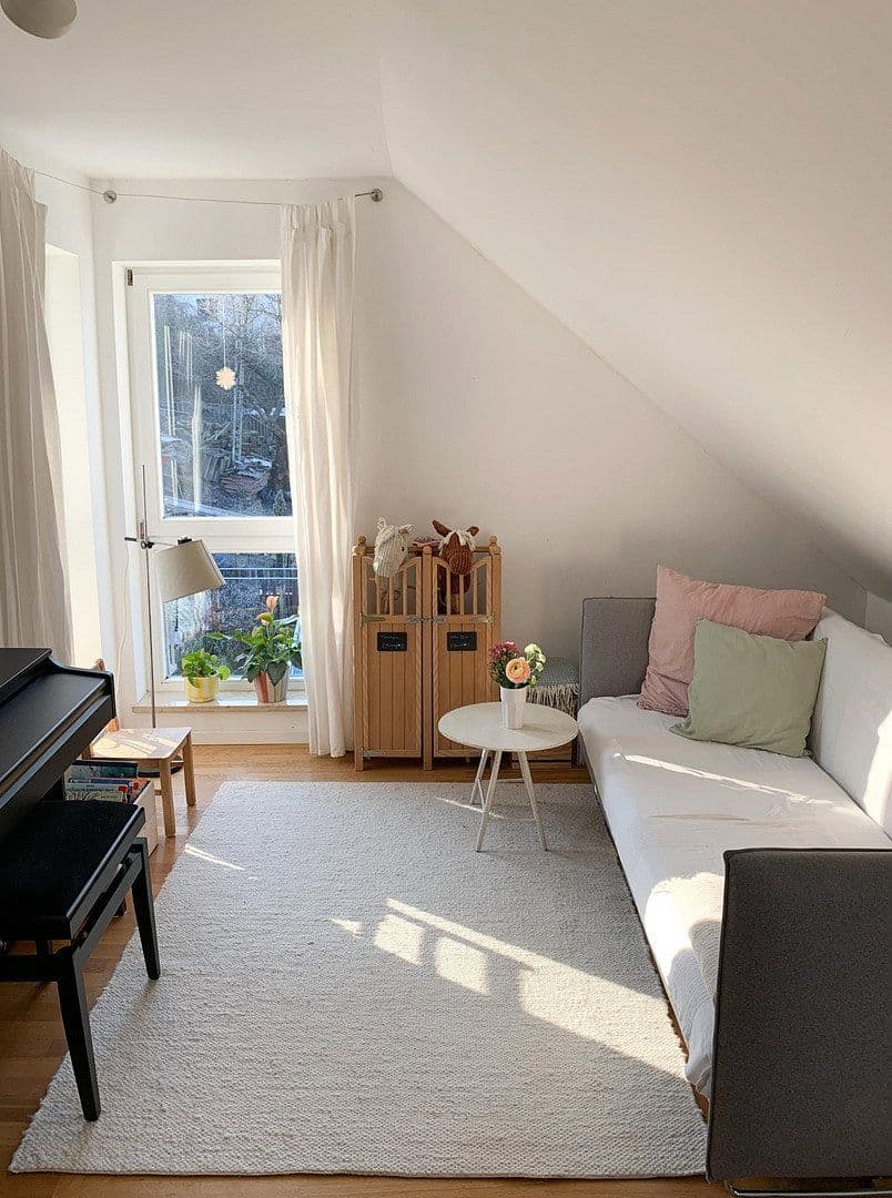 Prodej bytu 4+kk 103 m², Stuttgart, Bádensko-Württembersko Prodej bytu 4+kk 103 m², Stuttgart, Bádensko-Württembersko