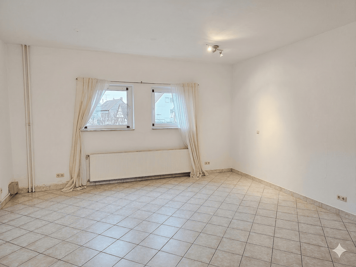 Pronájem bytu 1+1 50 m², Falltorstr. 2, Bruchköbel, Hessen Pronájem bytu 1+1 50 m², Falltorstr. 2, Bruchköbel, Hessen