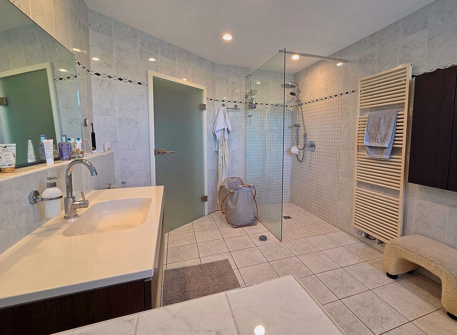 Prodej domu 241 m², pozemek 1.127 m², Braubach, Porýní-Falc Prodej domu 241 m², pozemek 1.127 m², Braubach, Porýní-Falc