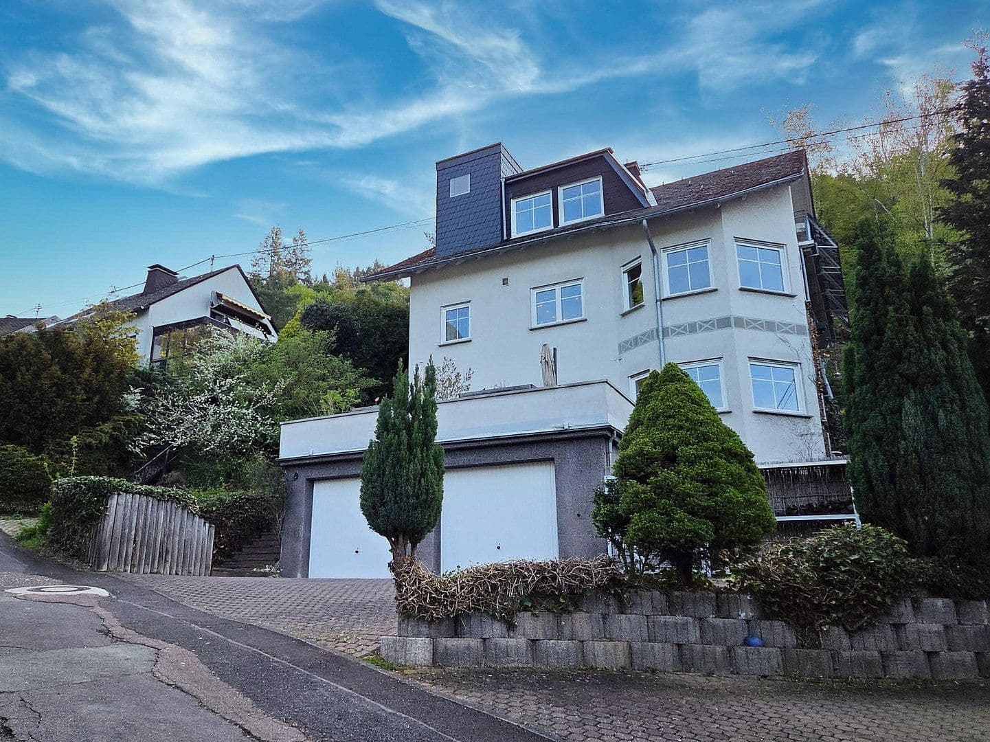 Prodej domu 241 m², pozemek 1.127 m², Braubach, Porýní-Falc Prodej domu 241 m², pozemek 1.127 m², Braubach, Porýní-Falc