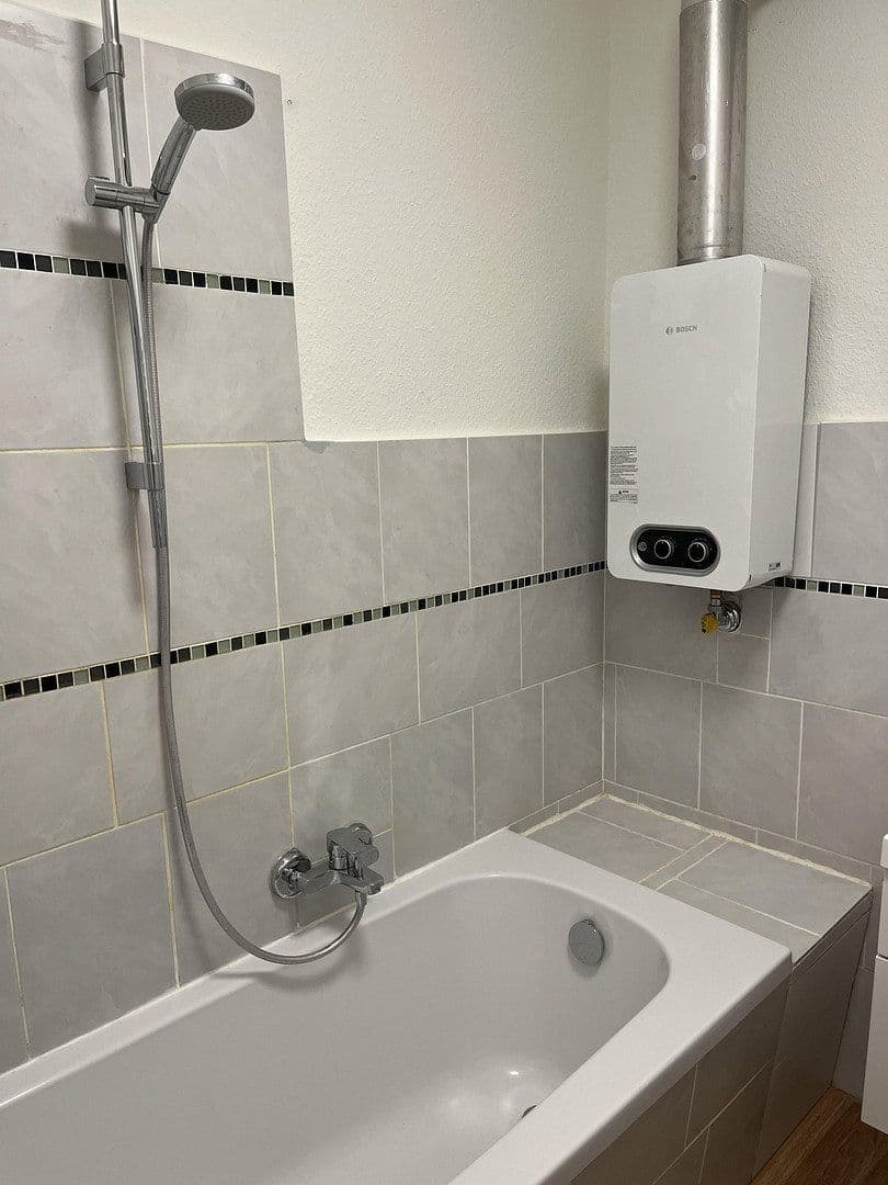 Pronájem bytu 3+1 80 m², Andernach, Porýní-Falc Pronájem bytu 3+1 80 m², Andernach, Porýní-Falc