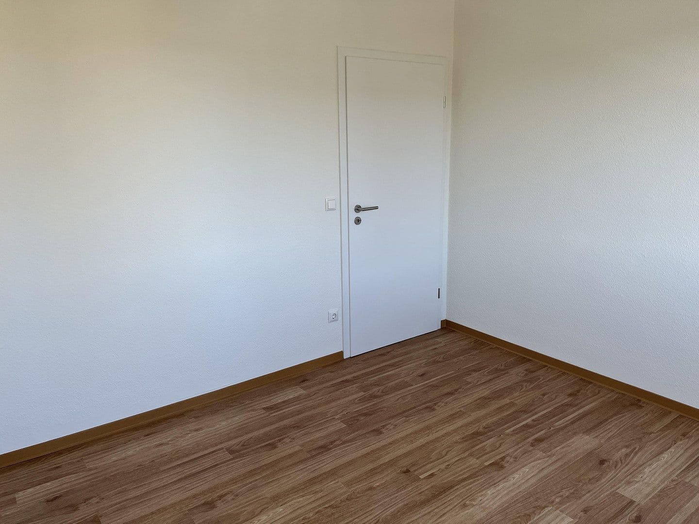 Pronájem bytu 3+1 80 m², Andernach, Porýní-Falc Pronájem bytu 3+1 80 m², Andernach, Porýní-Falc
