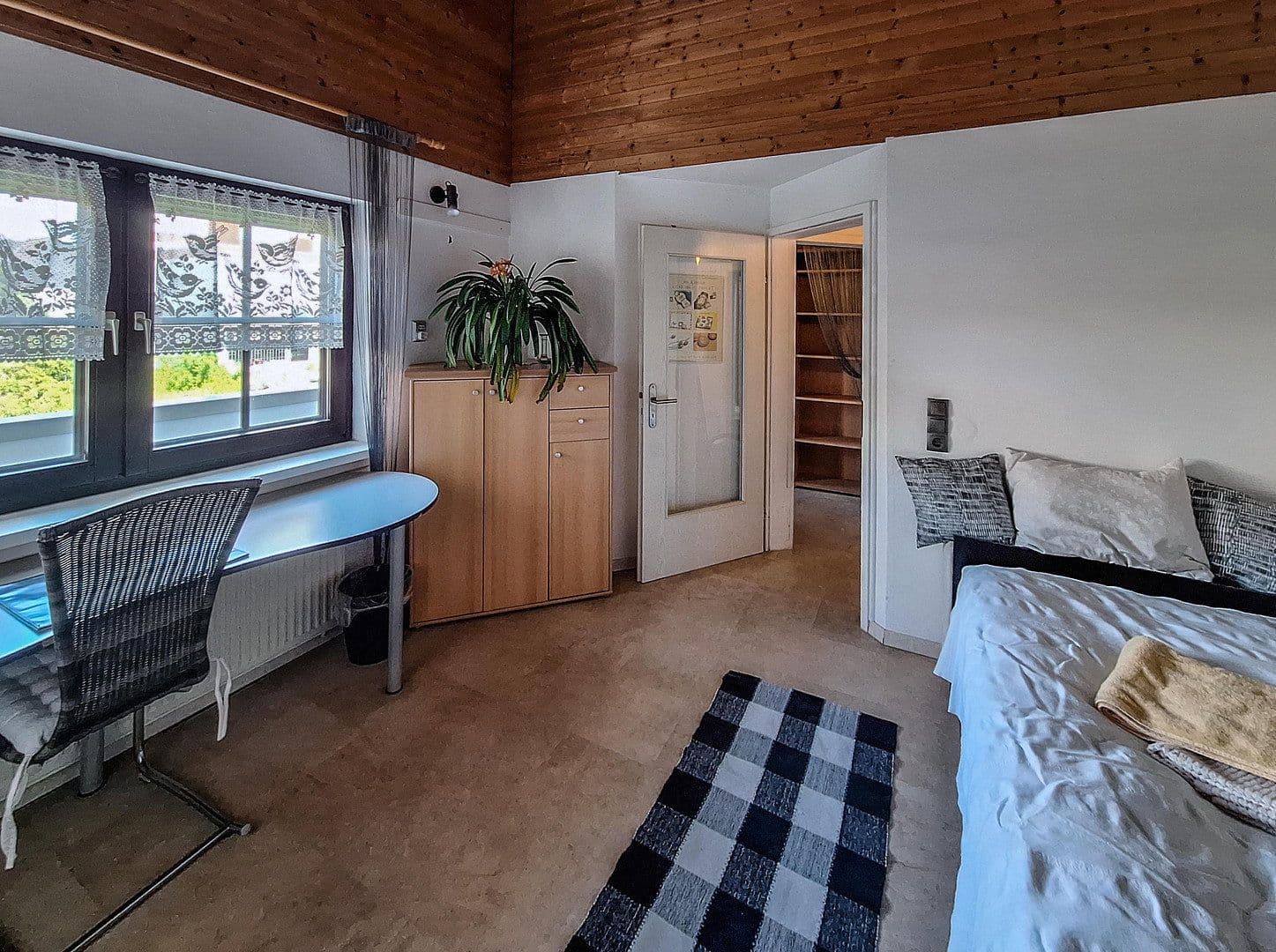 Pronájem bytu 1+1 43 m², Friedrichsdorf, Hessen Pronájem bytu 1+1 43 m², Friedrichsdorf, Hessen