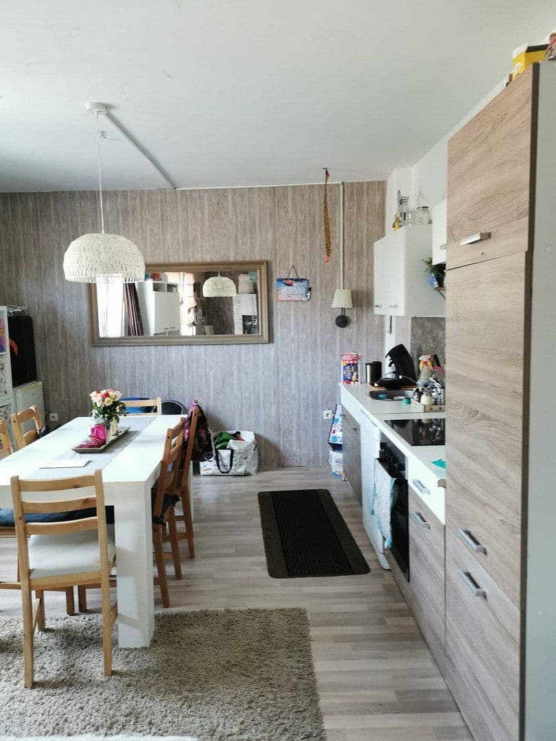 Pronájem bytu 4+1 100 m², Gartsträucherstr.113, Duisburg, Severní Porýní-Vestfálsko Pronájem bytu 4+1 100 m², Gartsträucherstr.113, Duisburg, Severní Porýní-Vestfálsko