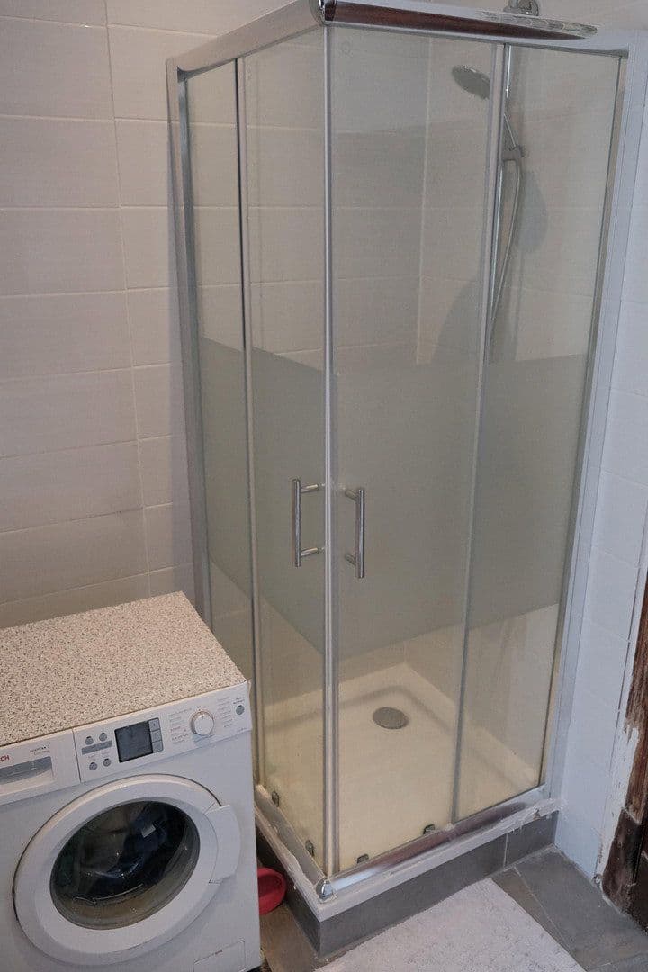 Prodej bytu 3+1 77 m², Berlin, Berlín Prodej bytu 3+1 77 m², Berlin, Berlín