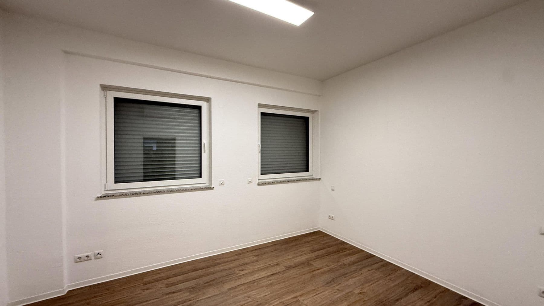 Pronájem bytu 5+1 117 m², Andernach, Porýní-Falc Pronájem bytu 5+1 117 m², Andernach, Porýní-Falc