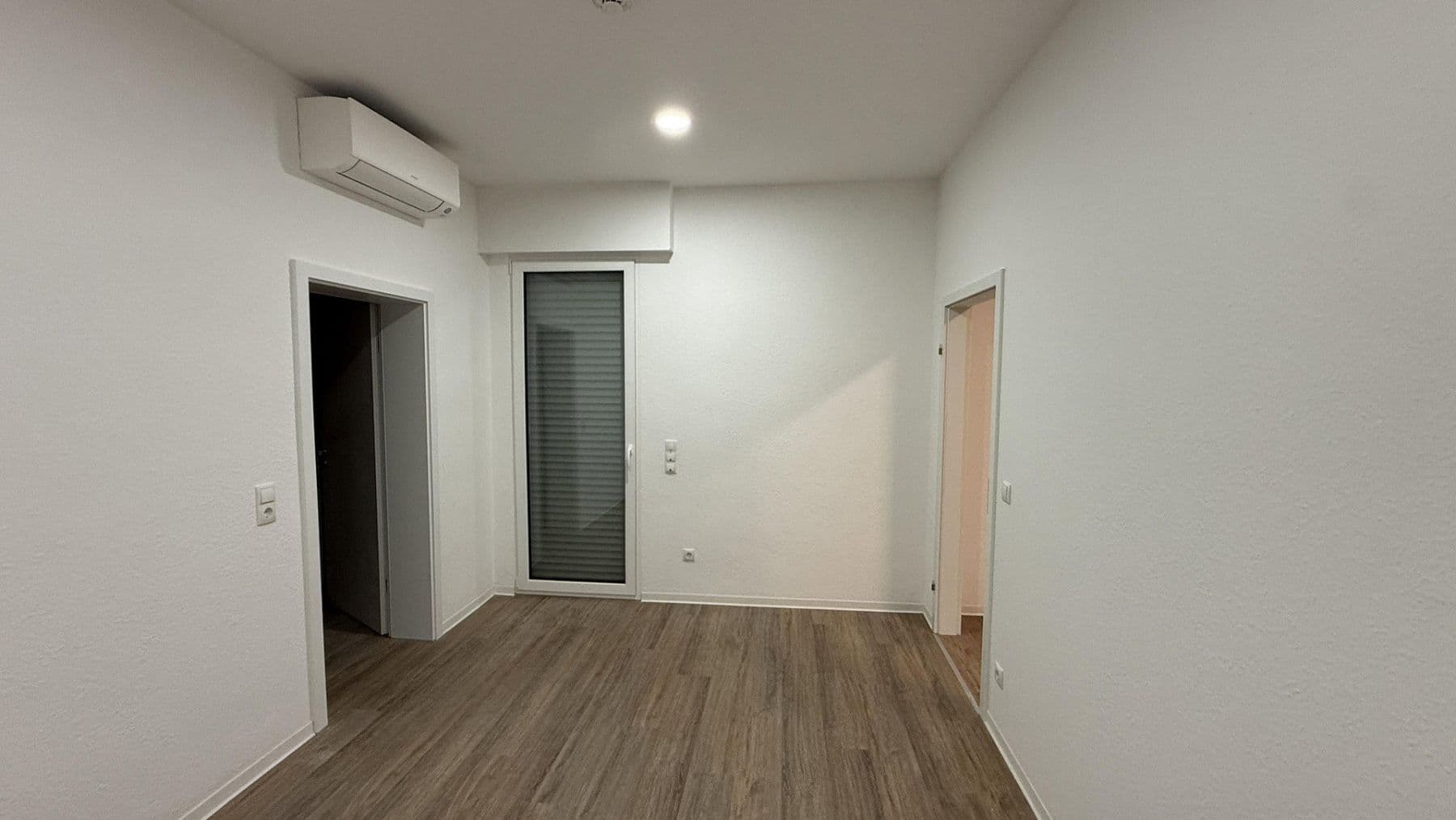 Pronájem bytu 5+1 117 m², Andernach, Porýní-Falc Pronájem bytu 5+1 117 m², Andernach, Porýní-Falc