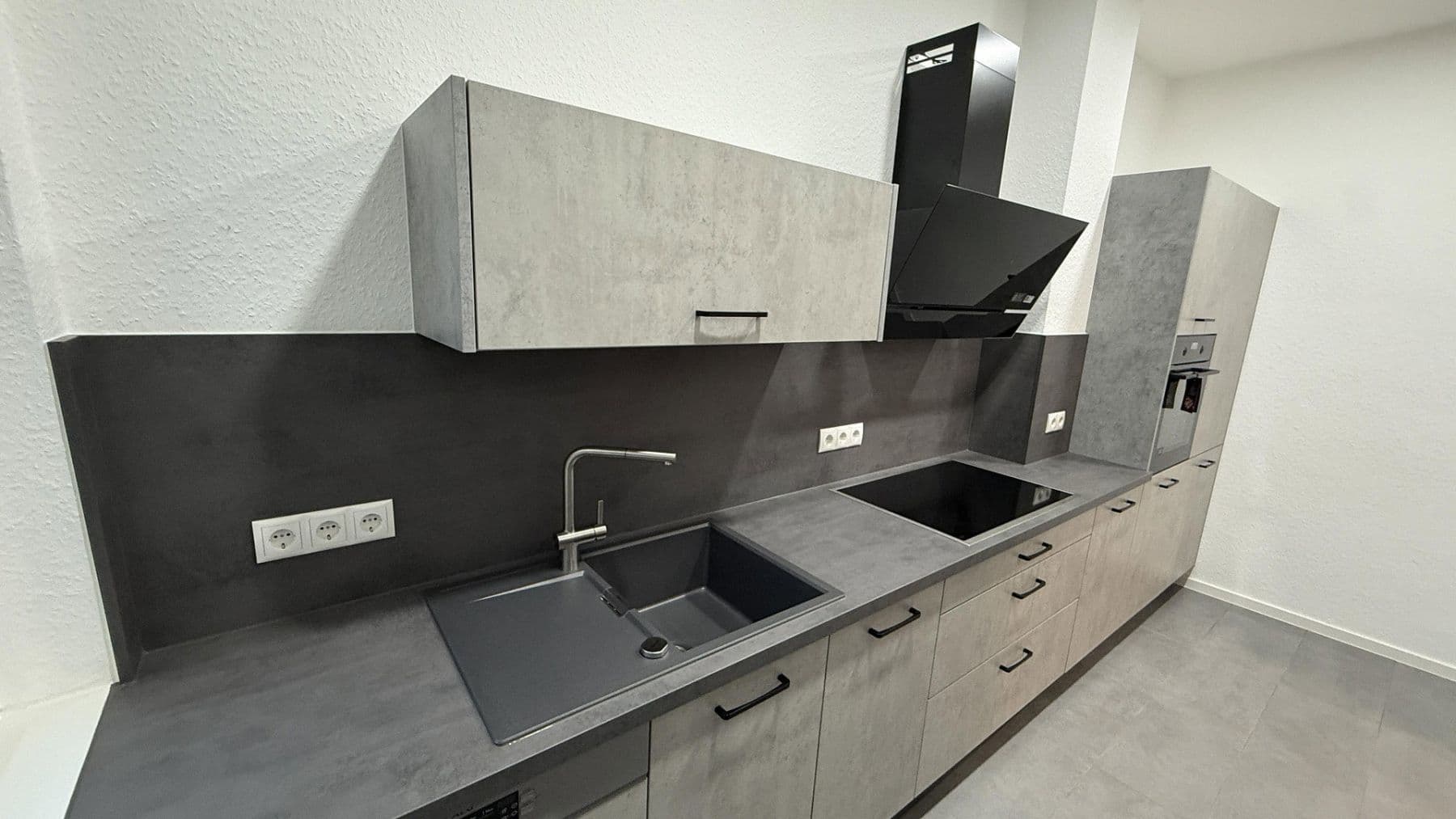 Pronájem bytu 5+1 117 m², Andernach, Porýní-Falc Pronájem bytu 5+1 117 m², Andernach, Porýní-Falc